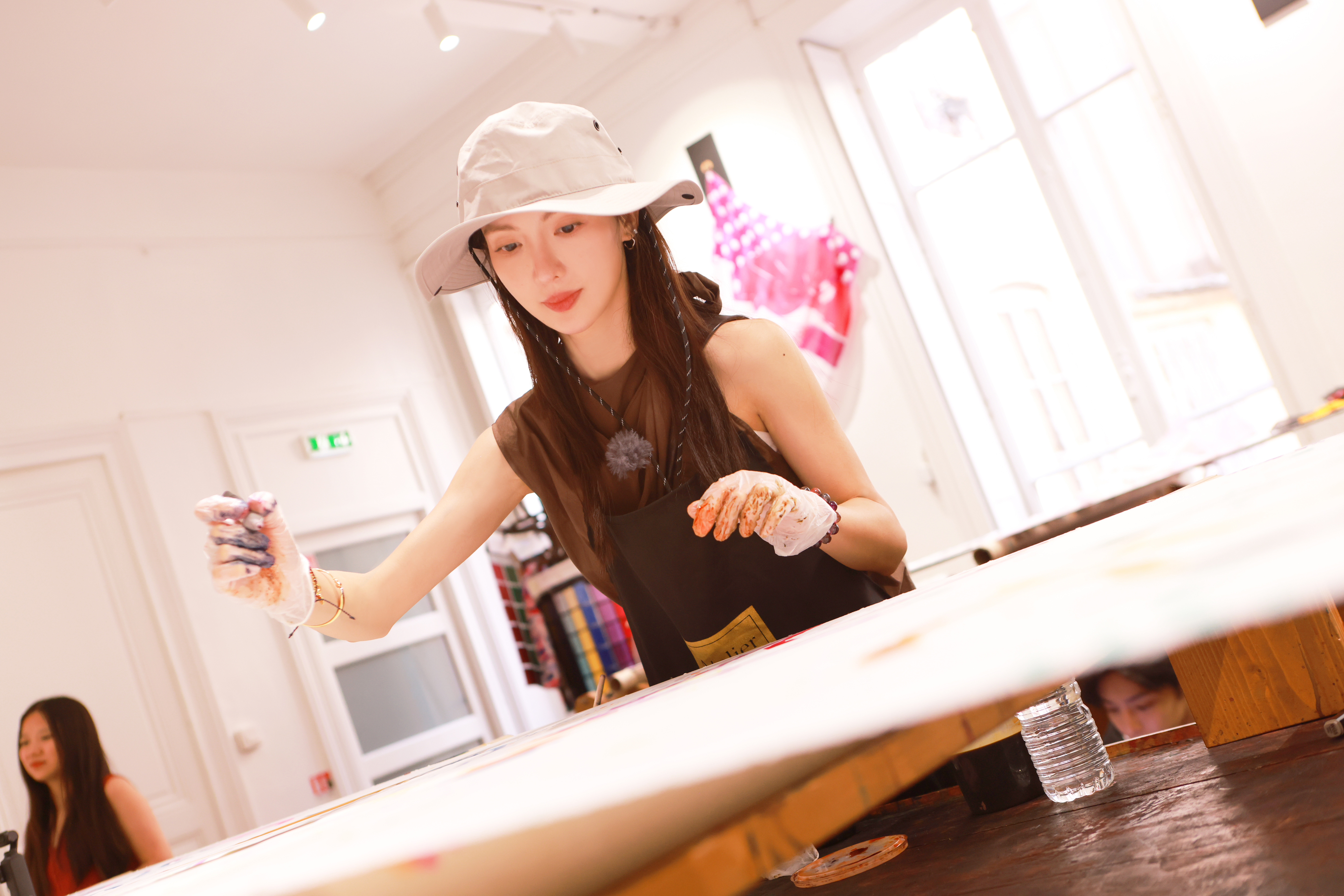 直播金晨,小巷深处的特色小店探秘