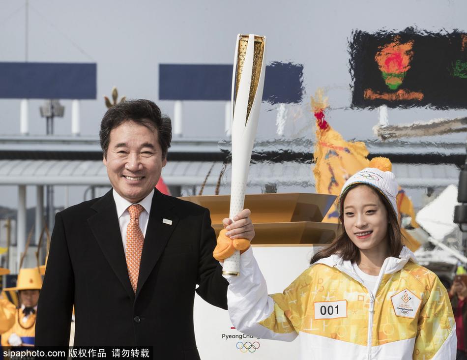 澳门最新资料集正版六肖详解,动态词汇解析版GOR158.43