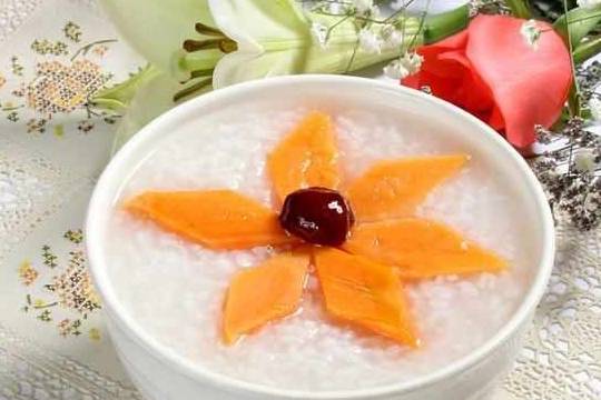 百里瀚与夏冬最新章节，小巷中的隐秘美食天堂