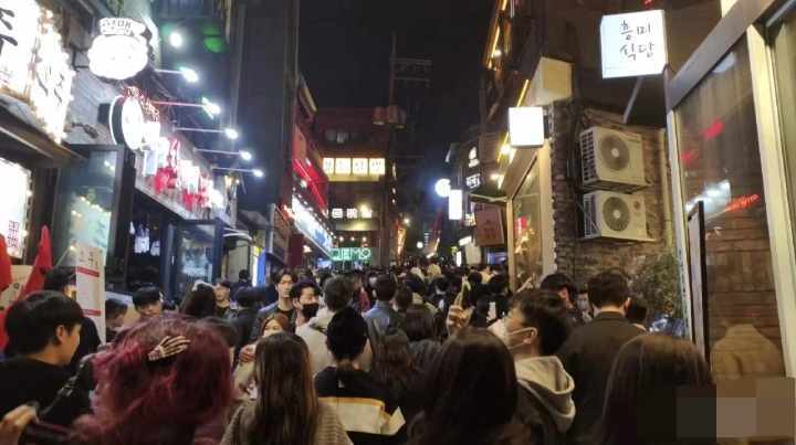 疫情最新中央，巷弄深处的独特风味探秘