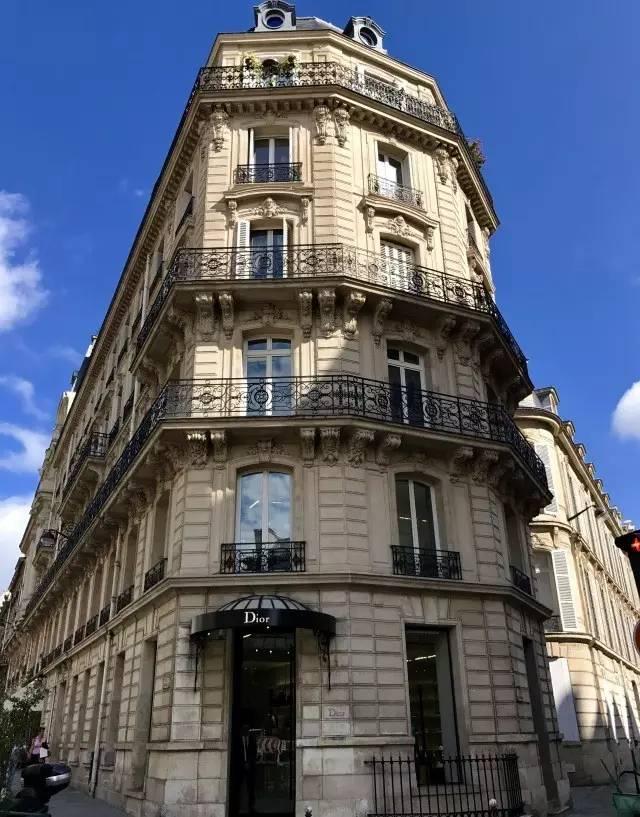 天气变化的日常趣事与友情纽带