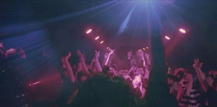 上海最新蹦迪风潮，背景、事件与影响