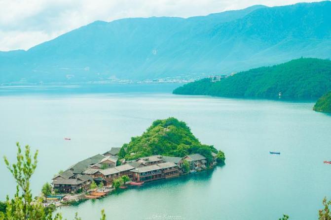 丽江最新肺炎？不，我们要探索的是自然美景与内心的平静之旅！